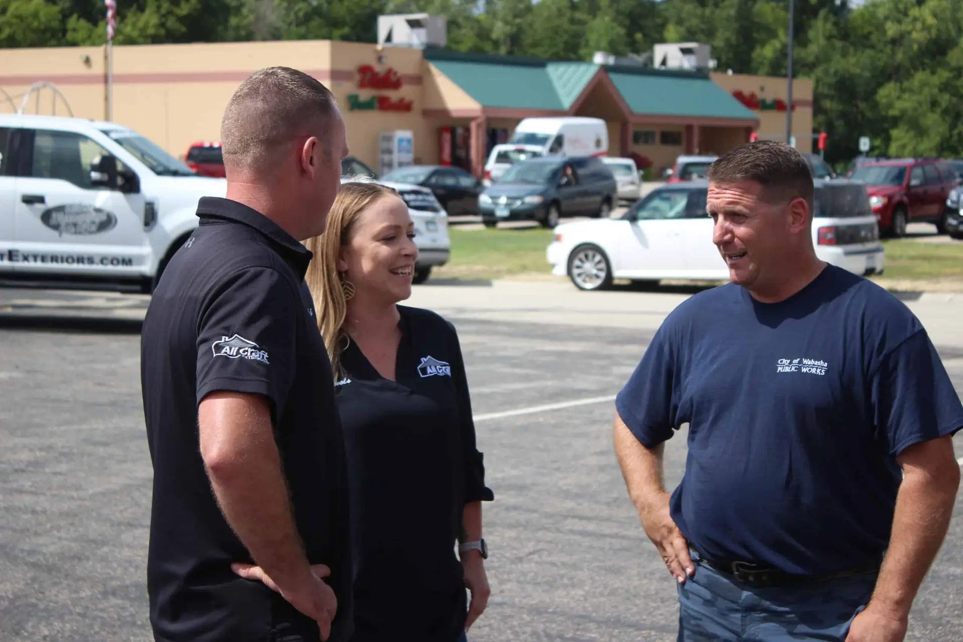 All Craft Volunteers work on New Roof for Wabasha Ambulance Service
